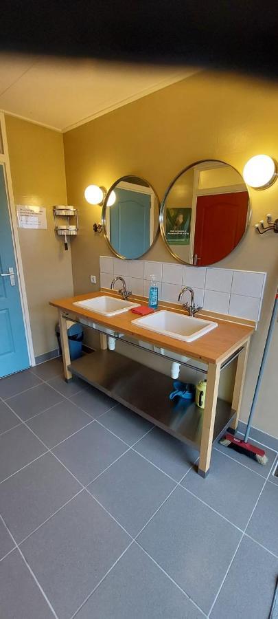 Slaaphuisjes Op Wielen Buitenwedde Westerwolde Campsite